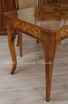 Classic style solid wood desk with inlaid top and 3 drawers